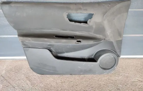 Nissan Qashqai+2 Front door card panel trim 80911JD100