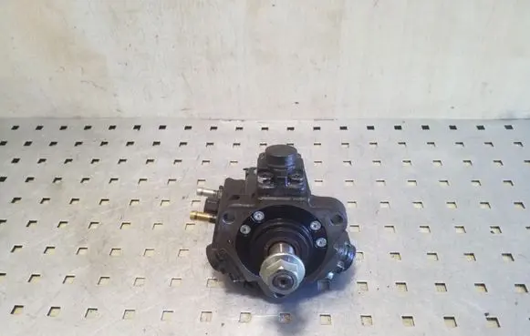 Opel Zafira C Fuel injection high pressure pump 0445010193 55571005