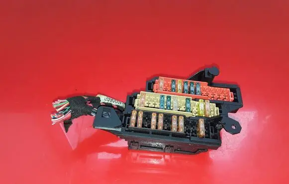 Audi A5 8T 8F Fuse module 8K0941824