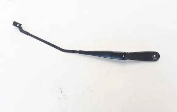 Volvo XC60 Front wiper blade arm 30753526