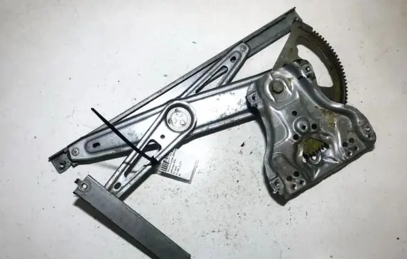Toyota Corolla E120 E130 Sliding door window regulator with motor