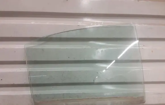Hyundai Sonata Rear door window glass 