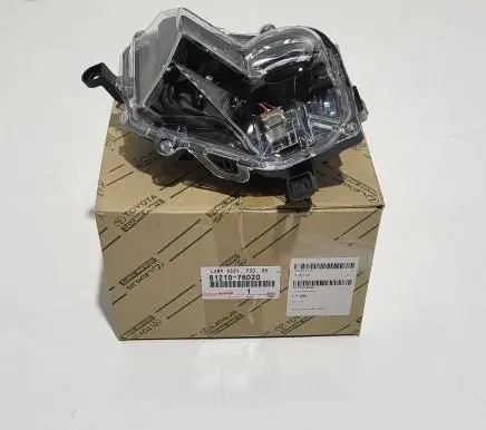 Lexus UX Front fog light 8121076020