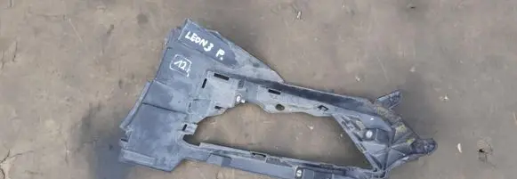 Seat Leon (5F) Fog light bracket 5F0807350