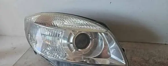 Skoda Fabia Mk2 (5J) Headlight/headlamp 24783200