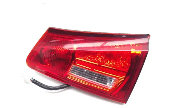 Tailgate rear/tail lights