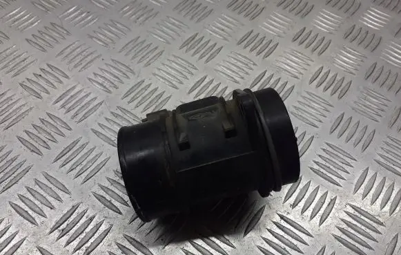 Renault Clio III Mass air flow meter 8200299956