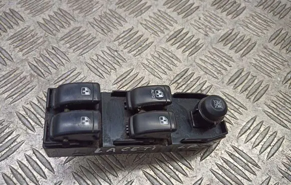 Chevrolet Lacetti Front door window switch trim 621W04460