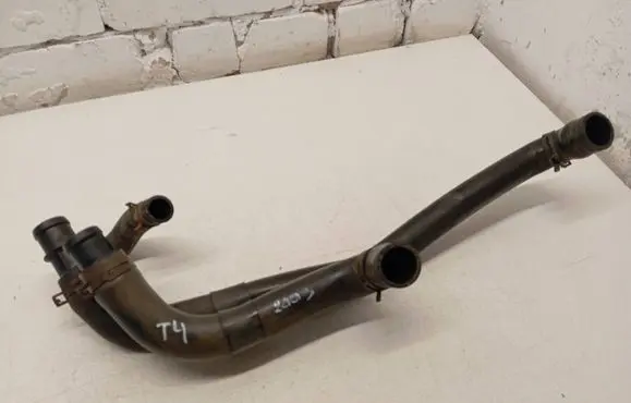 Volkswagen Transporter - Caravelle T4 Engine coolant pipe/hose 323220