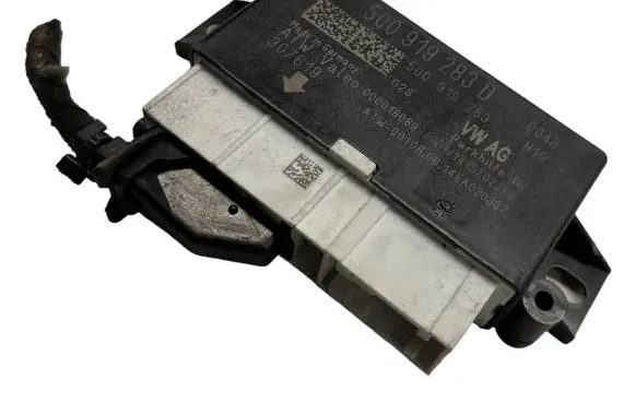 Skoda Octavia Mk3 (5E) Parking PDC control unit/module 5Q0919283D 5Q0919283