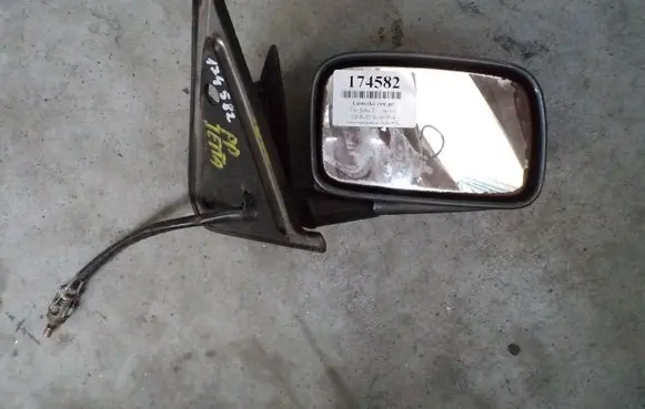 Volkswagen Jetta III Front door electric wing mirror