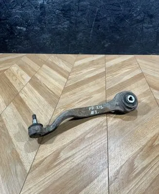 Mercedes-Benz E W212 Front lower control arm/wishbone