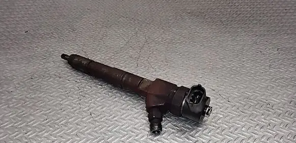 Opel Insignia A Fuel injector 0445110327