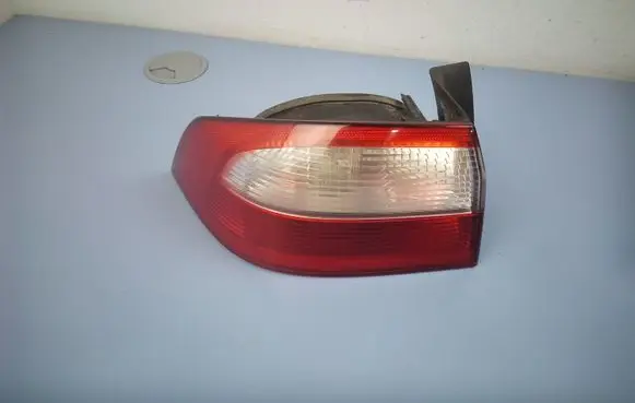 Renault Laguna II Rear/tail lights 8200002473