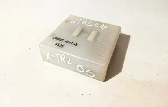 Nissan X-Trail T30 Door central lock control unit/module 285508H705