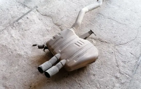 Muffler/silencer