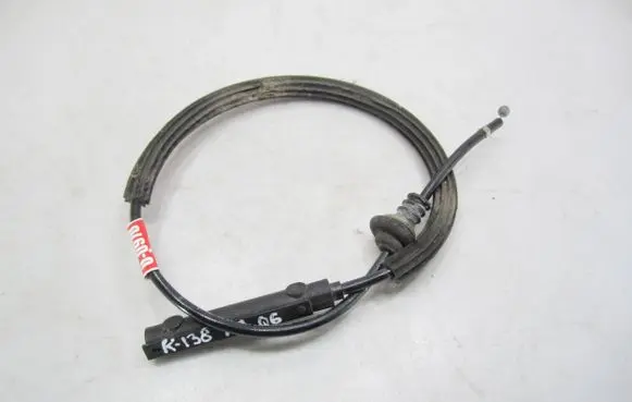Audi A3 S3 8P Engine bonnet/hood lock release cable 8P0823535C