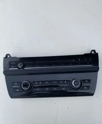 BMW 5 F10 F11 Climate control unit 6824207 0003023014 900256340039