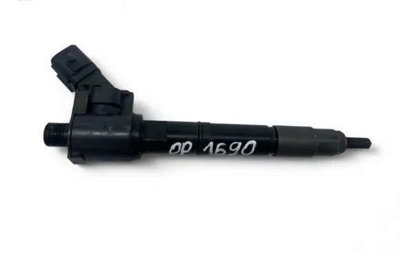 Volvo S60 Fuel injector 31405404
