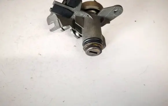 Audi A4 S4 B7 8E 8H Tailgate exterior lock 8e0827573