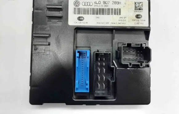 Audi Q7 4L Central body control module 4L0907289H