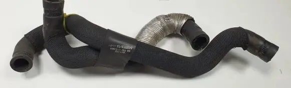 Volvo V60 Engine coolant pipe/hose 30757649