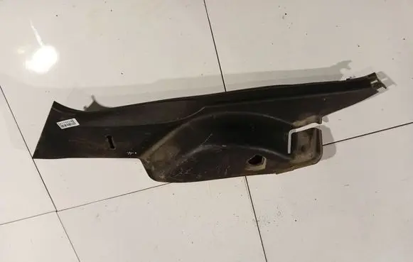 Toyota Auris 150 (D) pillar trim (bottom)