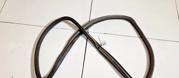 Fiat Ulysse Rubber seal front coupe door 