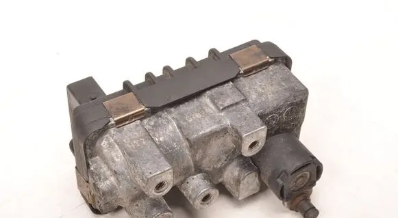 Volvo XC90 Turbo charger electric actuator 6NW009543