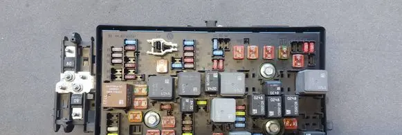 Opel Insignia A Fuse box set 13345497