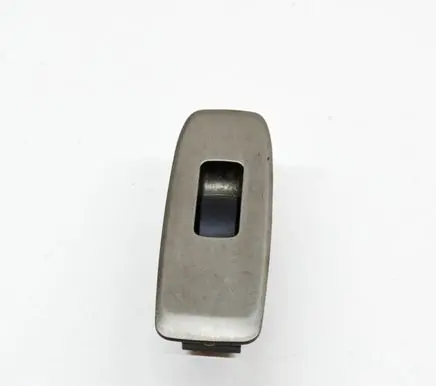 Mitsubishi Pajero Electric window control switch C8DD397M 8608A007