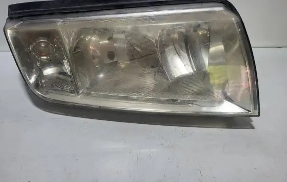 Skoda Fabia Mk1 (6Y) Headlight/headlamp 206230B
