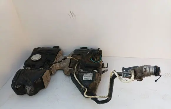 Seat Alhambra (Mk2) Fuel tank 7N0201060M 7N0201060K 10062631