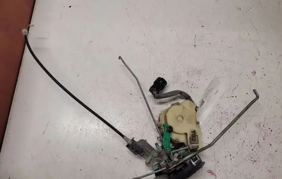 KIA Sorento Front door lock 060707