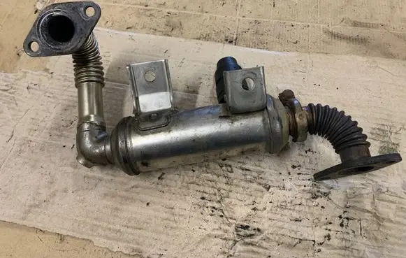Ford Focus EGR valve cooler 4M5Q5F464B1C