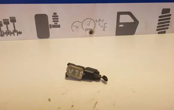 Volvo V70 Airbag deployment crash/impact sensor 31264396