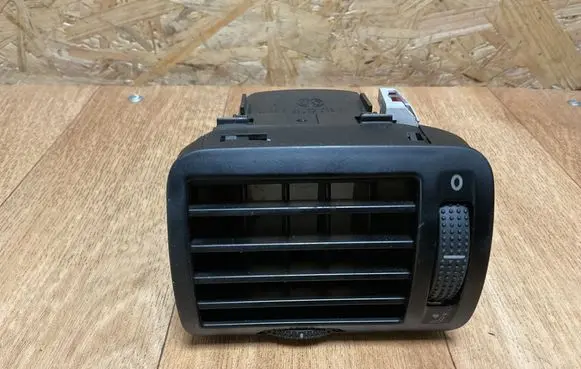 Volkswagen PASSAT B5 Dashboard side air vent grill/cover trim 3B0819703A