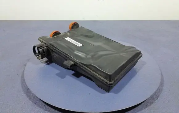 BMW X6 M Intake resonator 8470034