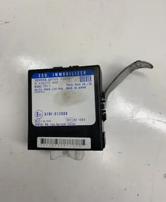 Toyota Corolla Verso E121 Immobilizer control unit/module 8978013010 626215000