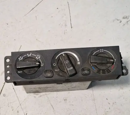Mitsubishi Carisma Climate control unit MR360474 CAB502A011