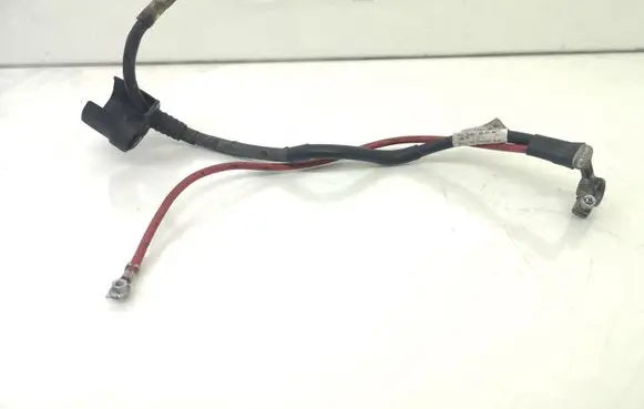 Volkswagen PASSAT B6 Positive cable (battery) 1K0971228L