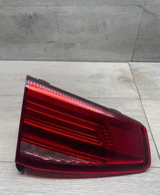 Volkswagen PASSAT B8 Tailgate rear/tail lights