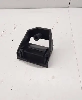 BMW 5 E39 Radiator mount bracket 1737706