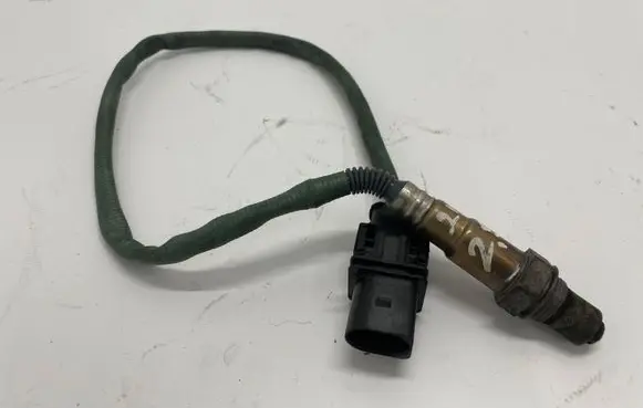 Mercedes-Benz E W212 Lambda probe sensor 0258017108
