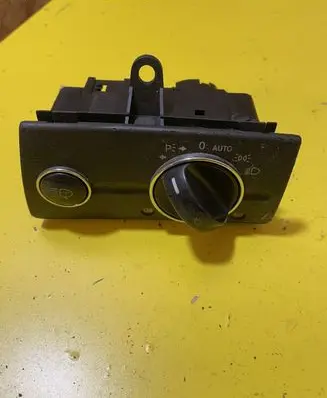 Mercedes-Benz E W211 Light switch 2115450404