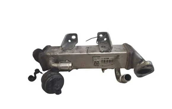 Opel Movano B EGR valve cooler 8200910446C