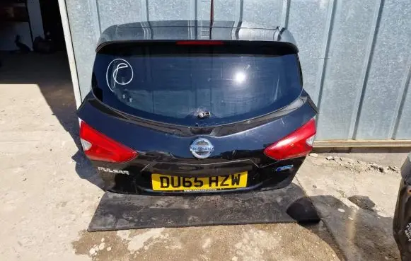 Nissan Pulsar Tailgate/trunk/boot lid