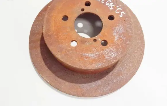 Subaru Legacy Rear brake disc neventiliuojamas