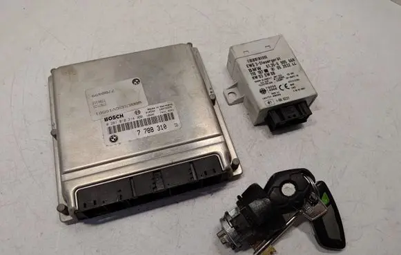 BMW 5 E39 Engine ECU kit and lock set 7788310 13617788310 13617789376