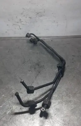 Fuel injector supply line/pipe